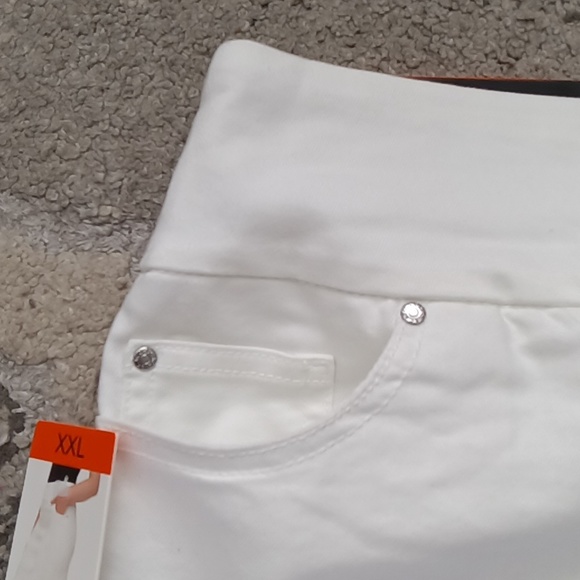 S.C. CO. Denim Skort - Picture 4 of 12